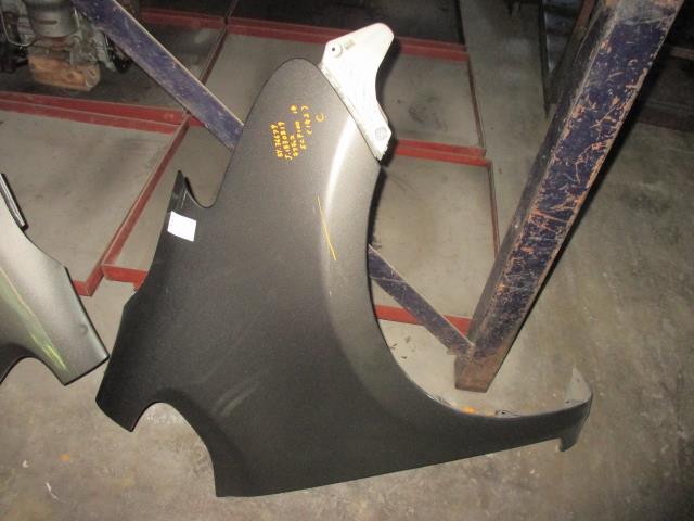 【中古】中古部品 ラクティス SCP100 右ﾌﾛﾝﾄﾌｪﾝﾀﾞｰ 【3310160100-001461003710600】