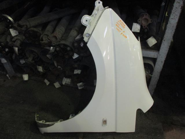 【中古】中古部品 アイシス ANM10G 左ﾌﾛﾝﾄﾌｪﾝﾀﾞｰ 【3310160100-001385189110700】