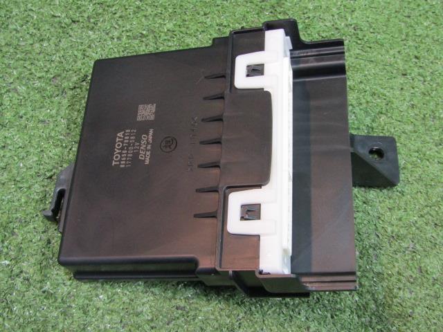 【中古】中古部品 レクサス NX AGZ10 A/Cｺﾝﾋﾟｭｰﾀｰ 【3330200100-230585000063900】