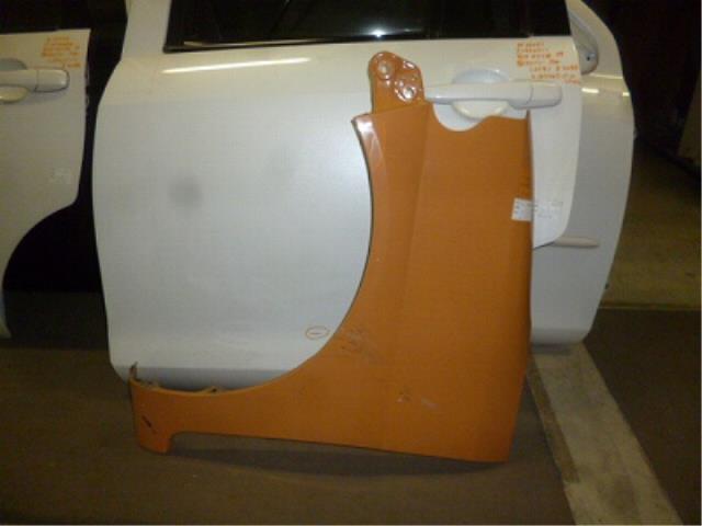 【中古】中古部品 エッセ L235S 左ﾌﾛﾝﾄﾌｪﾝﾀﾞｰ 【3310160100-001089626910700】 11,640円
