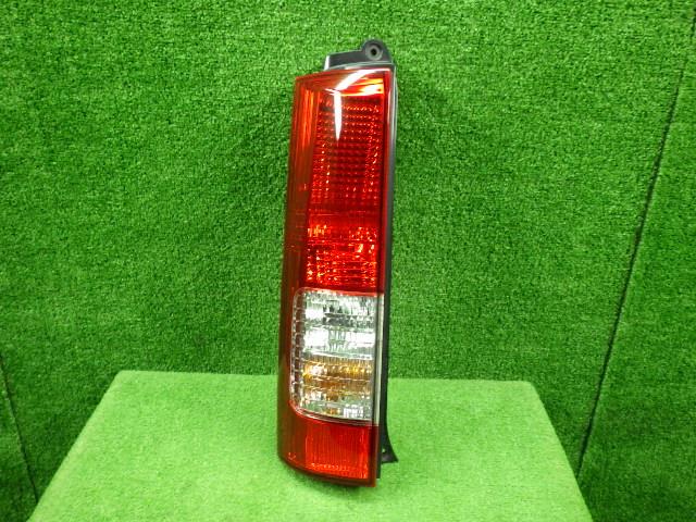 【中古】中古部品 スクラム DG64W 左ﾃｰﾙﾗﾝﾌﾟ 【3330250100-870200000015600】