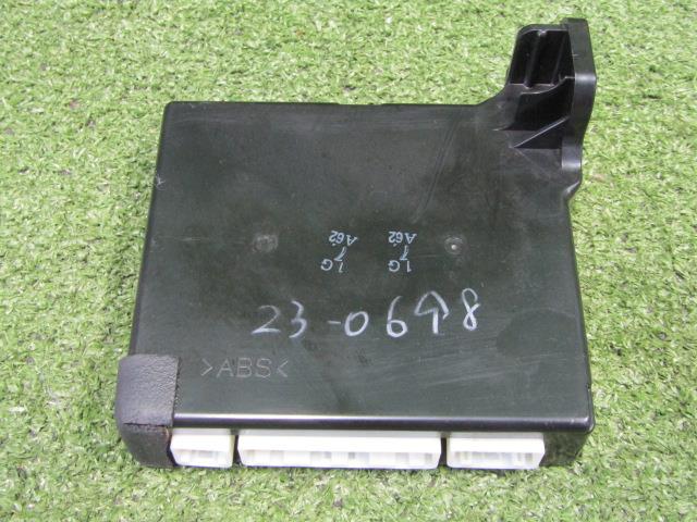 【中古】中古部品 クラウン GRS182 A/Cｺﾝﾋﾟｭｰﾀｰ 【3330200100-230698000063900】