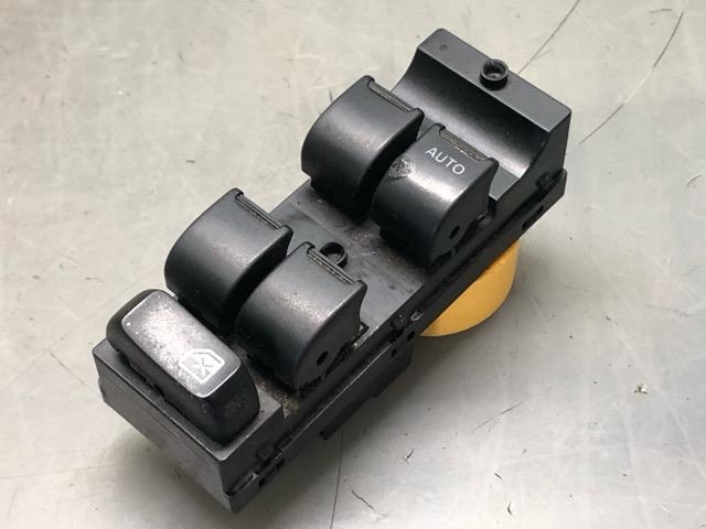 【中古】中古部品 エブリィ DA64W ﾊﾟﾜｰｳｲﾝﾄﾞｳｽｲｯﾁ 【3330530100-000005269861900】