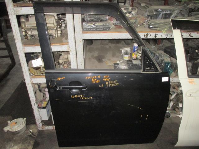 【中古】中古部品 パレット MK21S 右フロントドア 【3310160100-001521264813100】