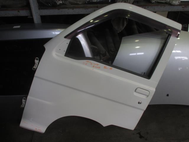 【中古】中古部品 ハイゼット S210P 左ﾌﾛﾝﾄﾄﾞｱ 【3310160100-001658748713200】