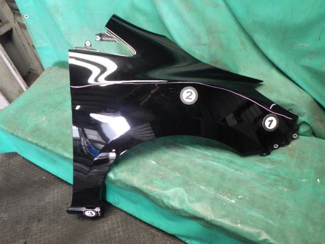【中古】中古部品 プレマシー CWEFW 右ﾌﾛﾝﾄﾌｪﾝﾀﾞｰ 【3330990500-240710000110600】