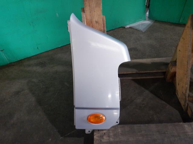 【中古】中古部品 サンバー TV1 右ﾌﾛﾝﾄｺｰﾅｰﾊﾟﾈﾙ 【3340140100-000024164611300】