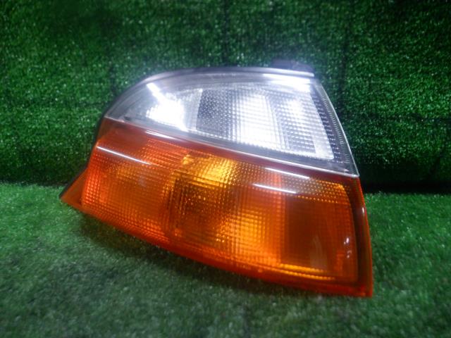 【中古】中古部品 グランドハイエース VCH38SQFSRK 右ｸﾘｱﾗﾝｽﾗﾝﾌﾟ 【3330420100-240706000111000】