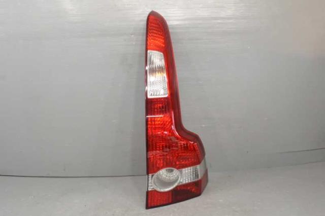 【中古】中古部品 ボルボ 50シリーズ MB5244 右ﾃｰﾙﾗﾝﾌﾟ 【3310580000-240716001615500】