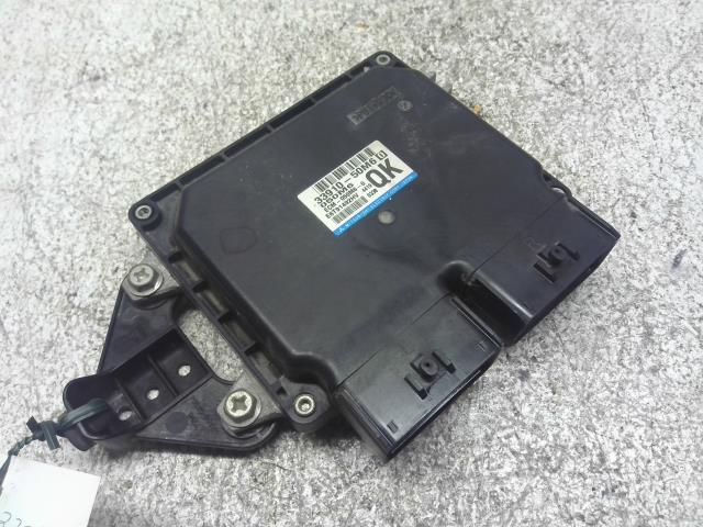 【中古】中古部品 キャロル HB35S ｴﾝｼﾞﾝｺﾝﾋﾟｭｰﾀｰ 【3310160100-000004328363100】