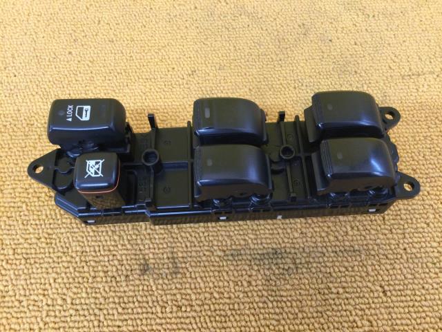 【中古】中古部品 プリウス NHW20 ﾊﾟﾜｰｳｲﾝﾄﾞｳｽｲｯﾁ 【3330960100-000052320461900】
