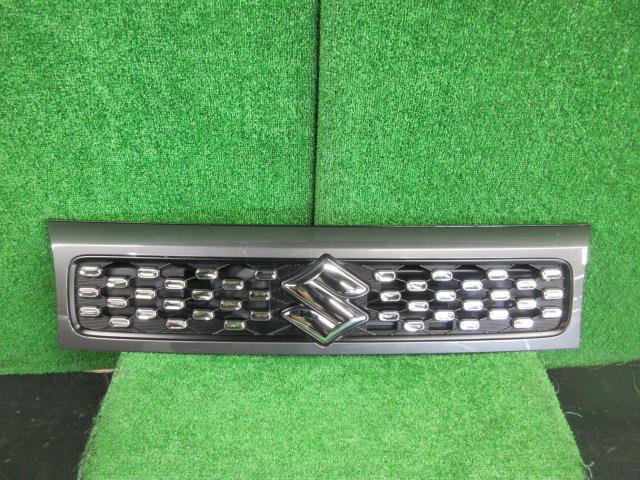 【中古】中古部品 スペーシア MK53S ラジエータグリル 【3380010000-240719502710400】