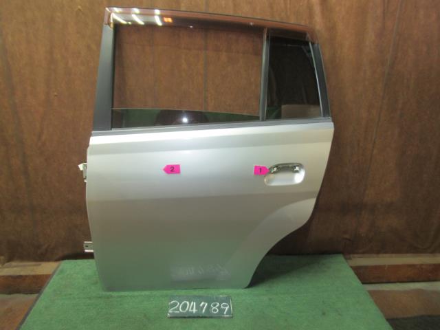 【中古】中古部品 ミラアヴィ L250S 左ﾘｱﾄﾞｱ 【3310120100-240720000113400】
