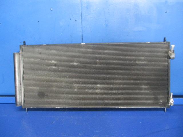 【中古】中古部品 フリード GB3 ｺﾝﾃﾞﾝｻｰ 【3310270100-000014311160600】