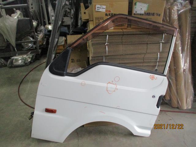 【中古】中古部品 バネット SK82VN 左ﾌﾛﾝﾄﾄﾞｱ 【3310160100-000213036213200】