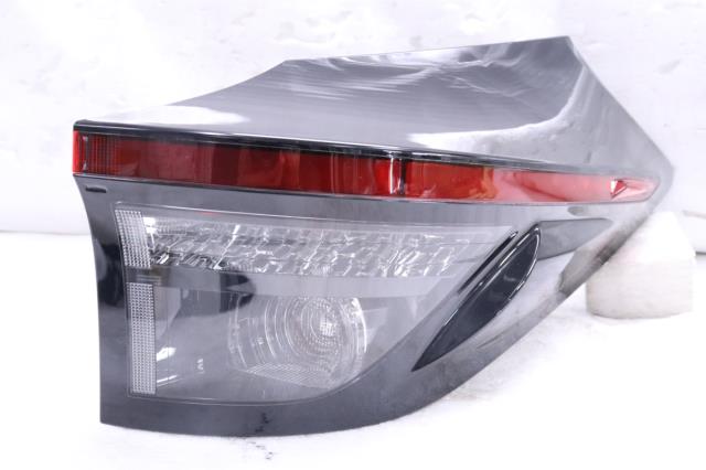 【中古】中古部品 ヤリスクロス MXPB10 右ﾃｰﾙﾗﾝﾌﾟ 【3260520000-240722500515500】