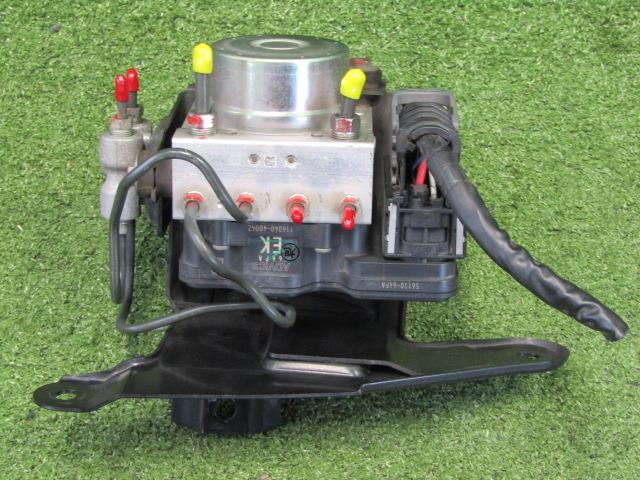 【中古】中古部品 NV100クリッパー DR17V ABSｱｸﾁｭｴｰﾀｰ 【3330200100-230719000042500】