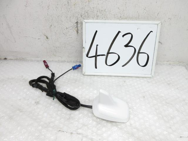 【中古】中古部品 アウディ A5 8TCDNL ｱﾝﾃﾅ 【3500170000-240722501561000】 9,323円