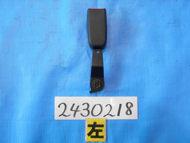 【中古】中古部品 インテグラ DC5 ｼｰﾄﾍﾞﾙﾄ 【3310040100-000243021877151】