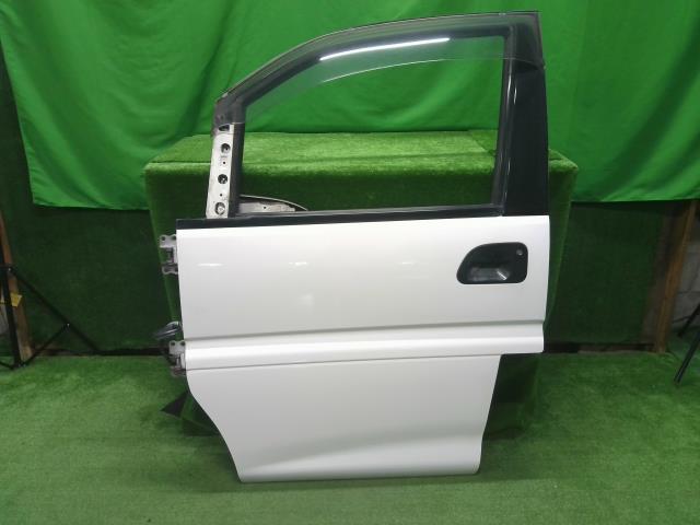 【中古】中古部品 デリカスペースギア PD8W 左ﾌﾛﾝﾄﾄﾞｱ 【3310200100-000021082213200】