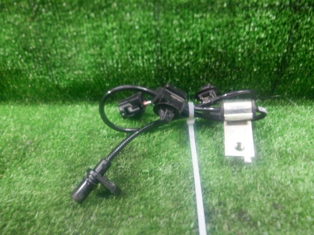 【中古】中古部品 エブリィ DA17V ABSｾﾝｻｰ 【3330420100-240718000263450】 6,521円