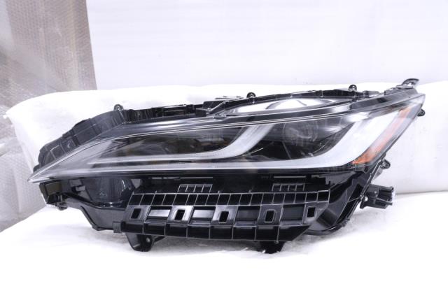 【中古】中古部品 ハリアー MXUA80 左ﾍｯﾄﾞﾗﾝﾌﾟ 【3260520000-240729500310900】