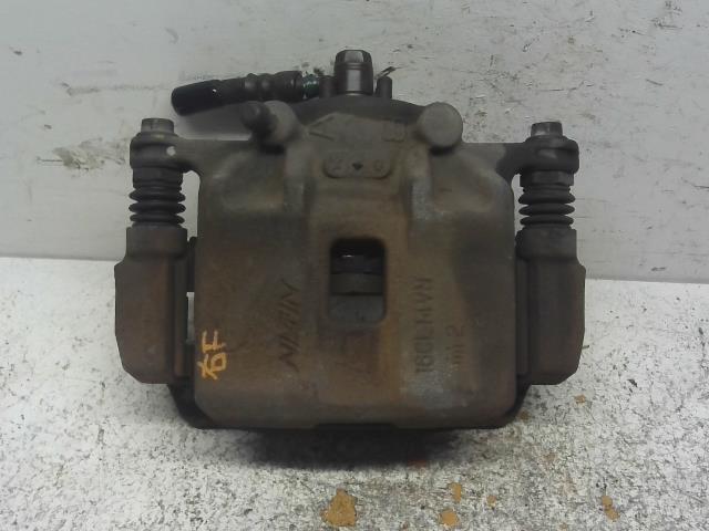 【中古】中古部品 フィット GE8 右ﾌﾛﾝﾄｷｬﾘﾊﾟｰ 【3310160100-000004376344330】