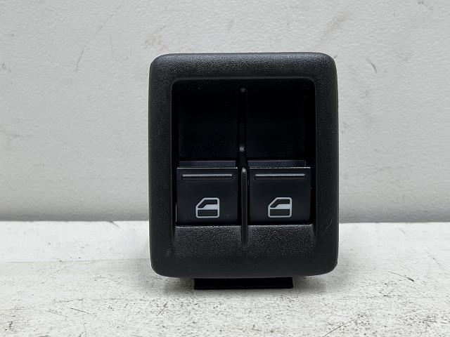 【中古】中古部品 VW シロッコ 13CAV ﾊﾟﾜｰｳｲﾝﾄﾞｳｽｲｯﾁ 【3310070100-0000Y0759161900】