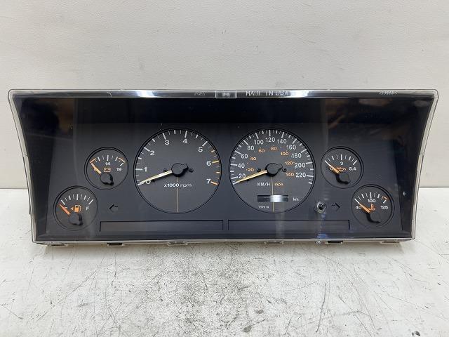 【中古】中古部品 ジープ グランドチェロキー ZG52 ｽﾋﾟｰﾄﾞﾒｰﾀｰ 【3310070100-000699542561400】 33,462円