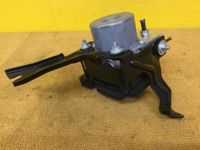 【中古】中古部品 ソリオ MA27S ABSｱｸﾁｭｴｰﾀｰ 【3330960100-000052321242500】 20,636円