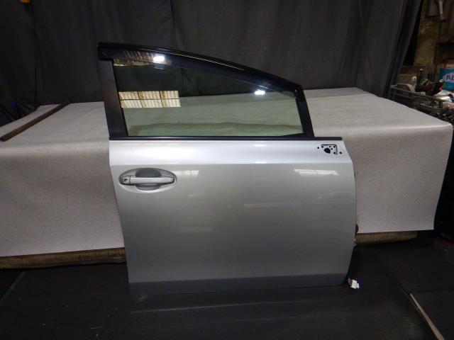 【中古】中古部品 プリウスα ZVW40W 右ﾌﾛﾝﾄﾄﾞｱ 【3330810100-240731001313100】 15,593円