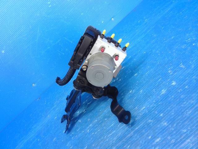 【中古】中古部品 ＲＡＶ－４ MXAA54 ABSｱｸﾁｭｴｰﾀｰ 【3310550000-240723002542500】 43,098円
