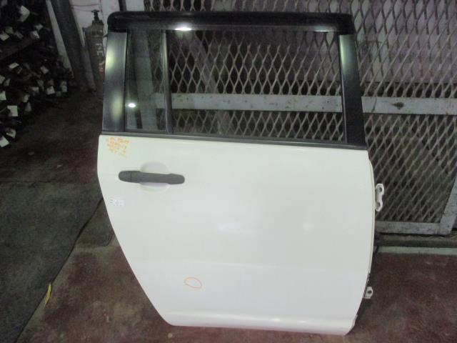 【中古】中古部品 サクシード NCP51V 右ﾘｱﾄﾞｱ 【3310160100-001577321413300】