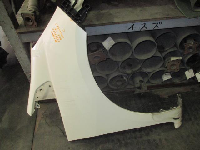 【中古】中古部品 フィット GE6 右ﾌﾛﾝﾄﾌｪﾝﾀﾞｰ 【3310160100-001505331210600】