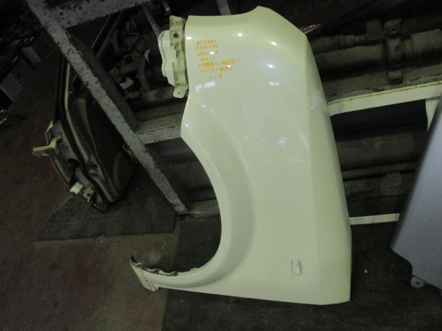 【中古】中古部品 キューブ BGZ11 左ﾌﾛﾝﾄﾌｪﾝﾀﾞｰ 【3310160100-001488599810700】