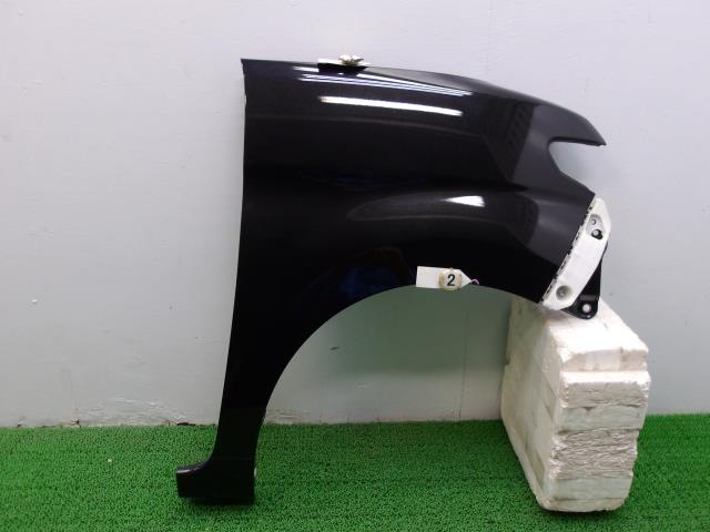 【中古】中古部品 タント L375S 右ﾌﾛﾝﾄﾌｪﾝﾀﾞｰ 【3310250100-000243031410600】
