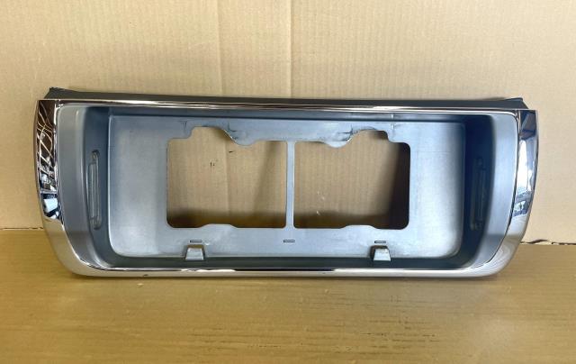 【中古】中古部品 セドリック PAY31 ﾘｱﾌｨﾆｯｼｬｰﾊﾟﾈﾙ 【3330650100-000243022415200】