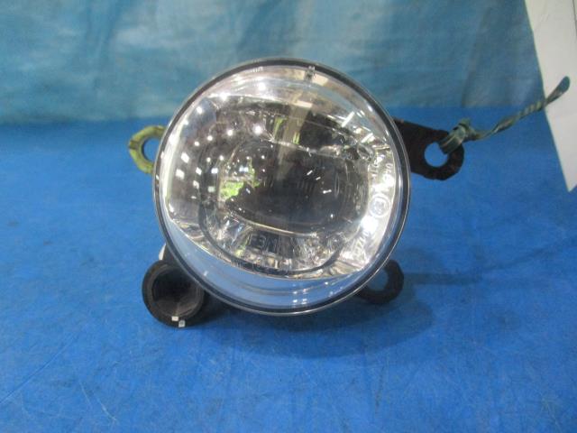 【中古】中古部品 タフト 右ﾌｫｸﾞﾗﾝﾌﾟ 【3310160100-000004380510850】
