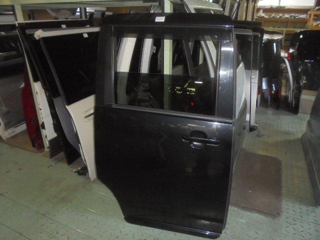 【中古】中古部品 パレット MK21S 右ﾘｱﾄﾞｱ 【3310160100-001267011913300】｜e-cleマート