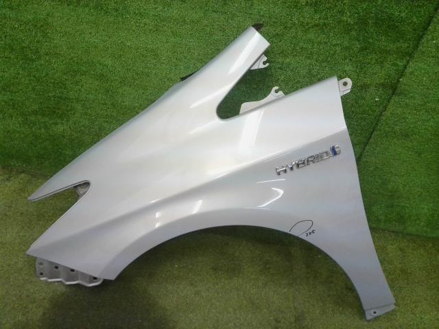 【中古】中古部品 プリウス ZVW30 左ﾌﾛﾝﾄﾌｪﾝﾀﾞｰ 【3310540000-000024243710700】