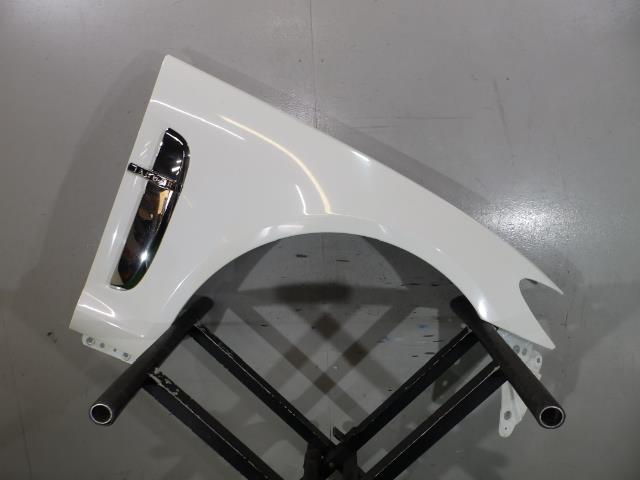 【中古】中古部品 ジャガー XF J05FA 右ﾌﾛﾝﾄﾌｪﾝﾀﾞｰ 【3260250000-000024142310600】
