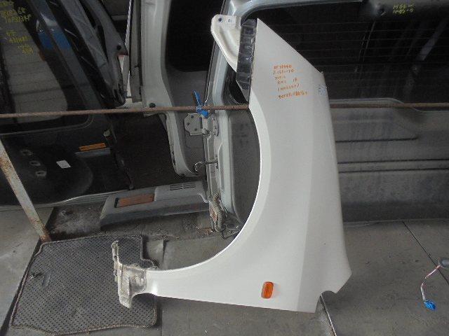 【中古】中古部品 ストリーム RN1 左ﾌﾛﾝﾄﾌｪﾝﾀﾞｰ 【3310160100-001289829110700】