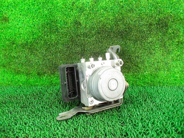 【中古】中古部品 ワゴンＲ MH44S ABSｱｸﾁｭｴｰﾀｰ 【3330210100-000036132442500】