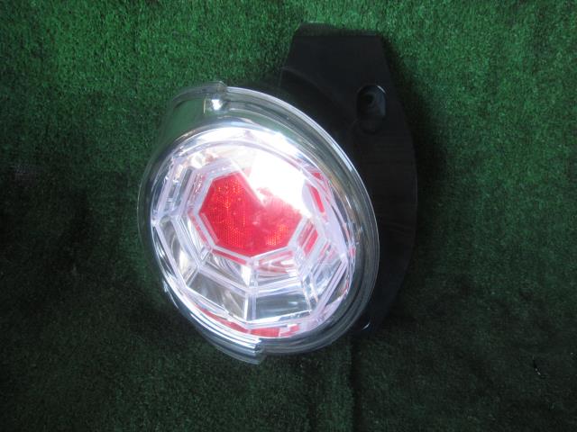 【中古】中古部品 ピクシスジョイ LA250A 左ﾃｰﾙﾗﾝﾌﾟ 【3340240100-202400007115600】