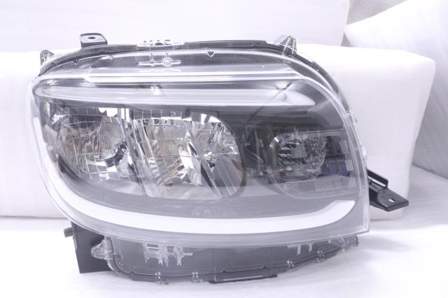 【中古】中古部品 タント LA650S 右ﾍｯﾄﾞﾗﾝﾌﾟ 【3260520000-240828501510800】