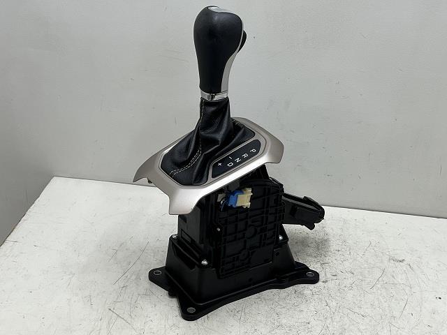 【中古】中古部品 ジープ レネゲード BU14 ｼﾌﾄﾚﾊﾞｰ 【3310070100-0000Y0760637850】