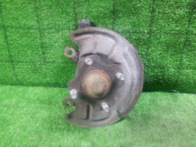 【中古】中古部品 エブリィ DA64V 右ﾌﾛﾝﾄﾅｯｸﾙﾊﾌﾞ 【3330420100-240827000144310】