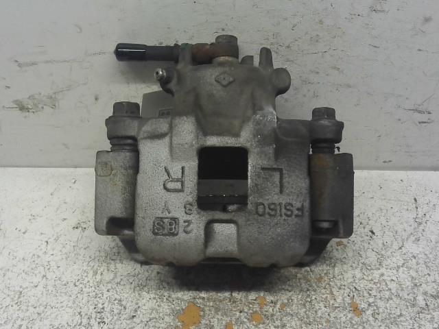 【中古】中古部品 ランサーセディア CS5A 右ﾌﾛﾝﾄｷｬﾘﾊﾟｰ 【3310160100-000004323644330】