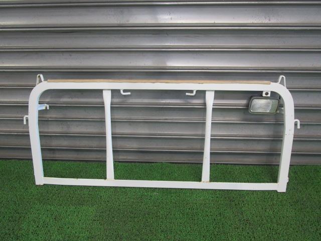 【中古】中古部品 ハイゼット S211P ﾄﾘｲ(鳥居) 【3330540100-240902000218040】 8,672円