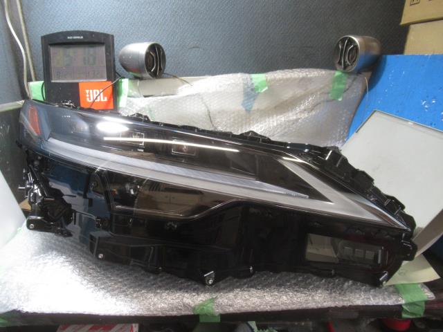 【中古】中古部品 レクサス RX AALH16 右ヘッドランプ 【3500220000-240828500510800】|e-cleマート